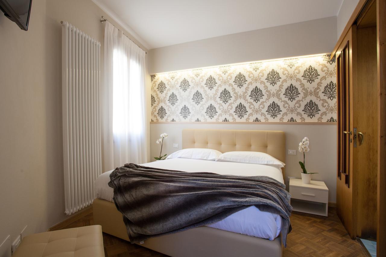 Residence "Le Casette" Pordenone Buitenkant foto