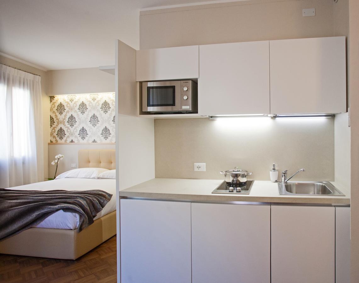 Residence "Le Casette" Pordenone Buitenkant foto